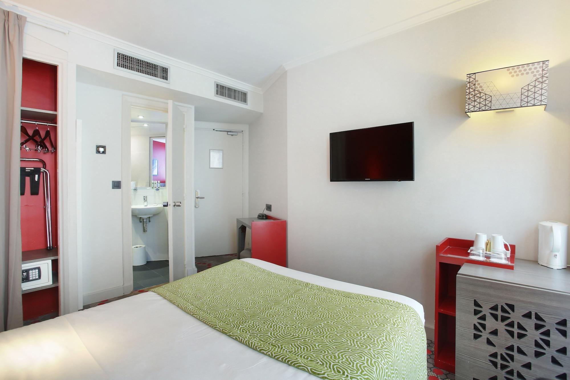 Hotel Eiffel Capitol Париж Екстериор снимка