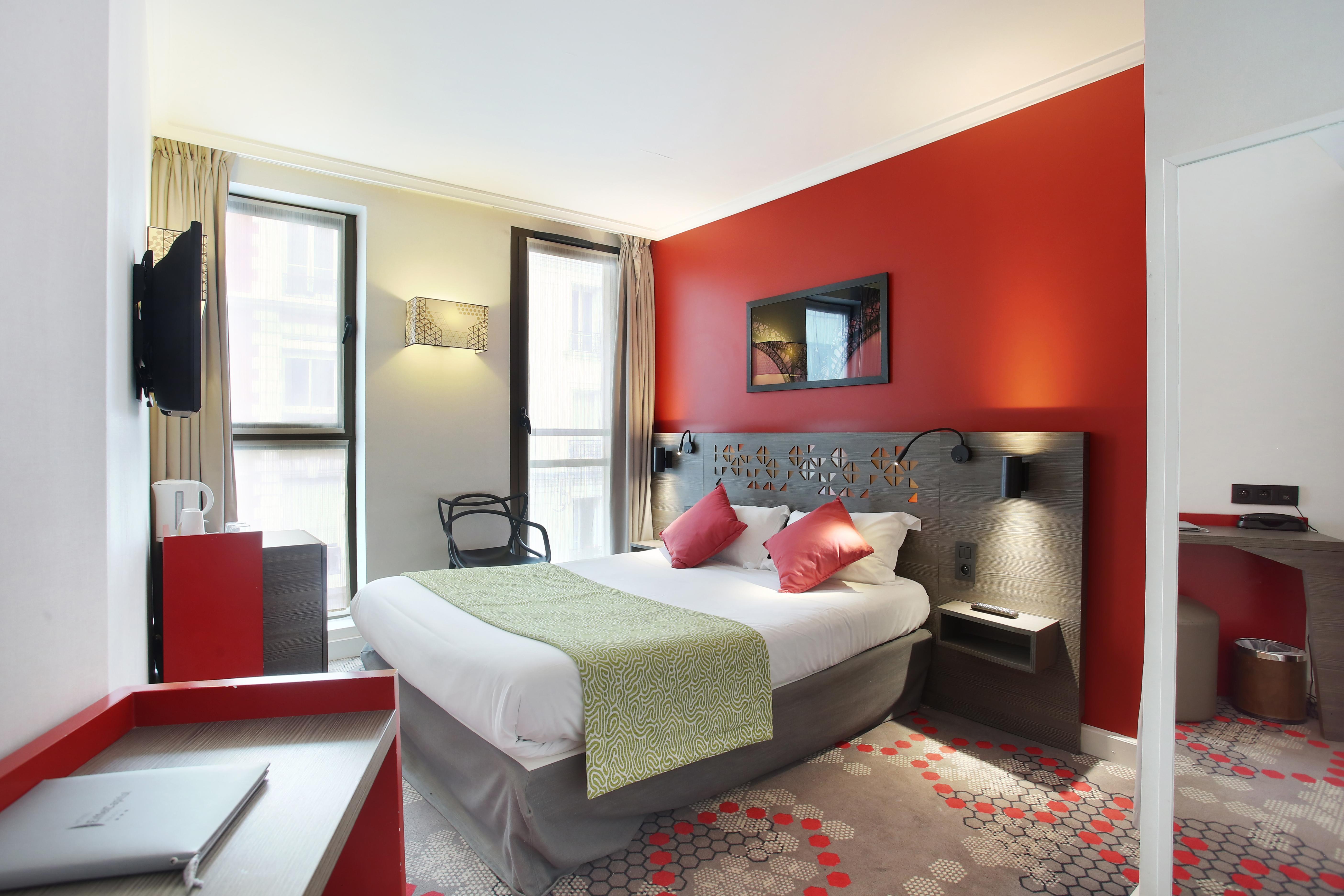 Hotel Eiffel Capitol Париж Екстериор снимка