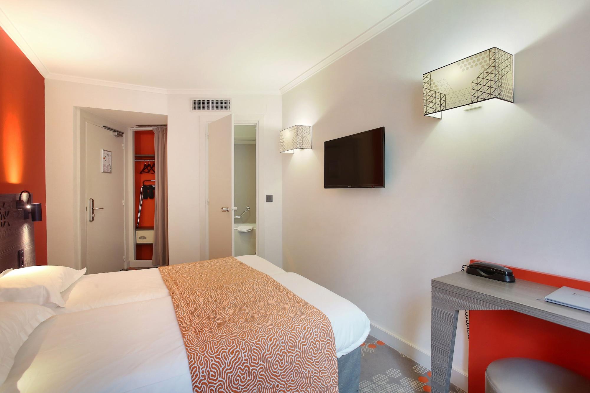 Hotel Eiffel Capitol Париж Екстериор снимка