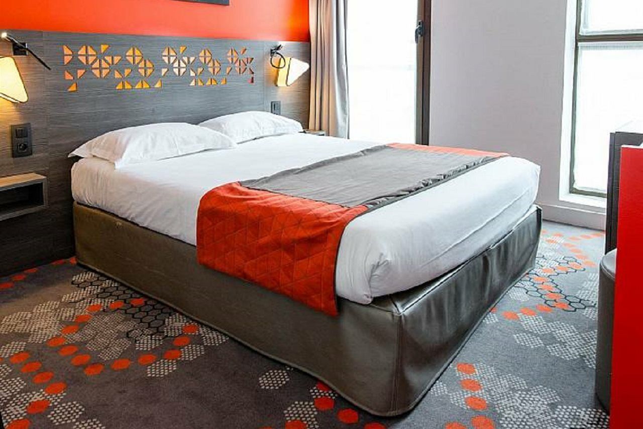 Hotel Eiffel Capitol Париж Екстериор снимка